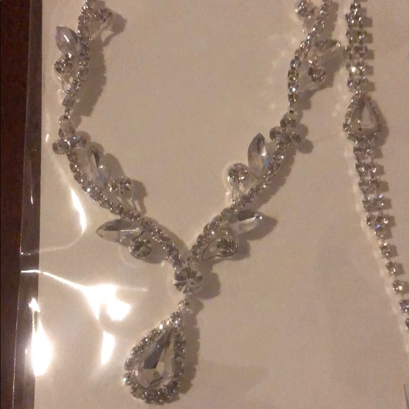 Silver formal jewelry set. Never worn! - Picture 4 of 6